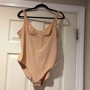 SKIMS NWOT Naked Plunge Brief Bodysuit in Sand 2X
